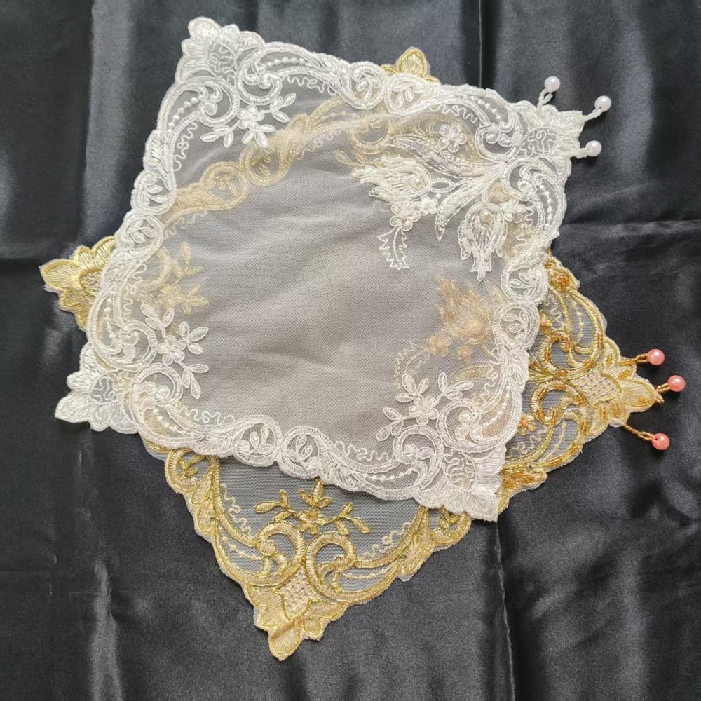 Embroidery Rose - ゴールデンローズ刺繍プレースマット 28cm 正方形 花柄装飾マット ホームオーナメント
