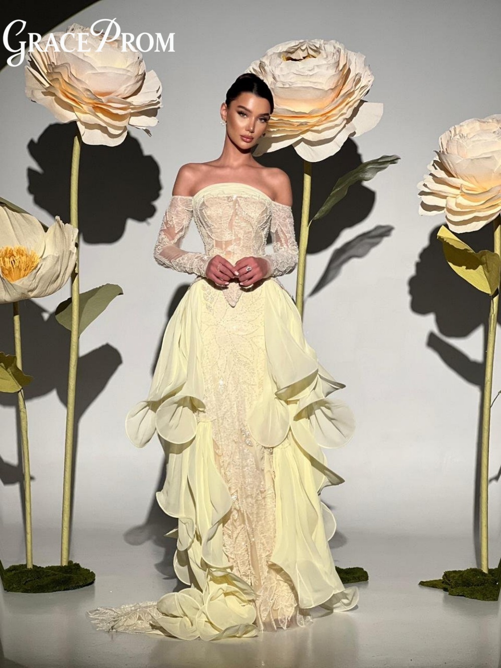Embroidery Yellow Dress - 絶妙なバターゴールドのプロムドレス 2026 プレミアムオフショルダーマーメイドフォーマルガウン 複雑なレース刺繍のイブニングドレス فساتين