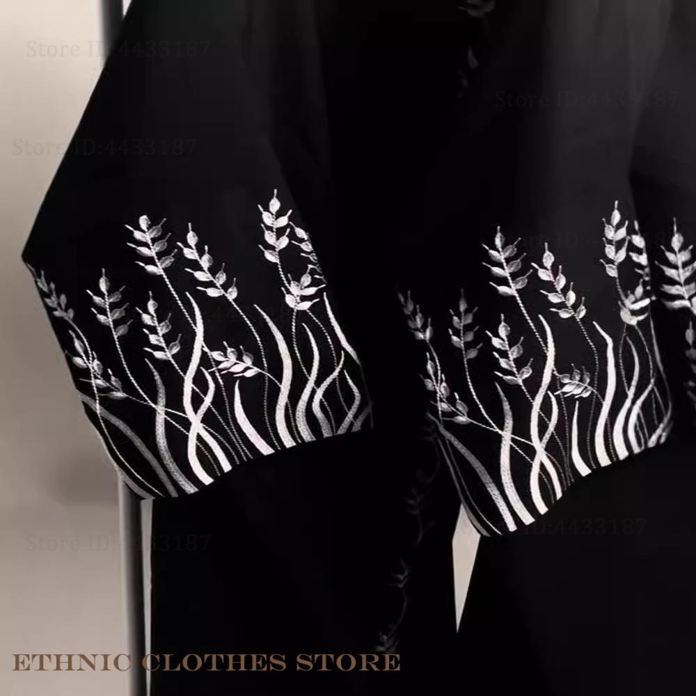 ムスリム女性用ドレス エレガントな黒の刺繍アバヤ ロングロー - Embroidery Kebaya のレビューと価格