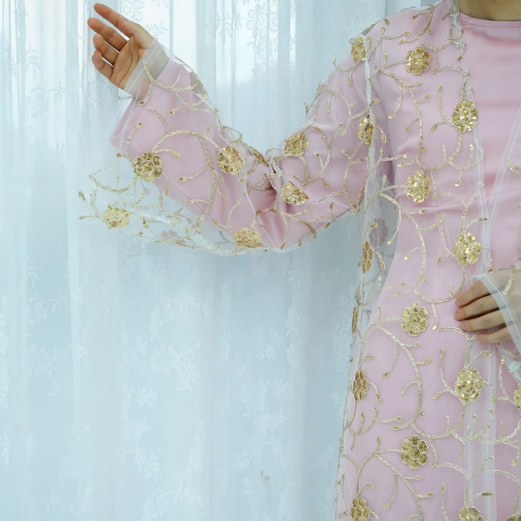 ムスリムメッシュ着物カーディガンスパンコール刺繍アバヤ ドバ - Embroidery Kebaya のレビューと価格