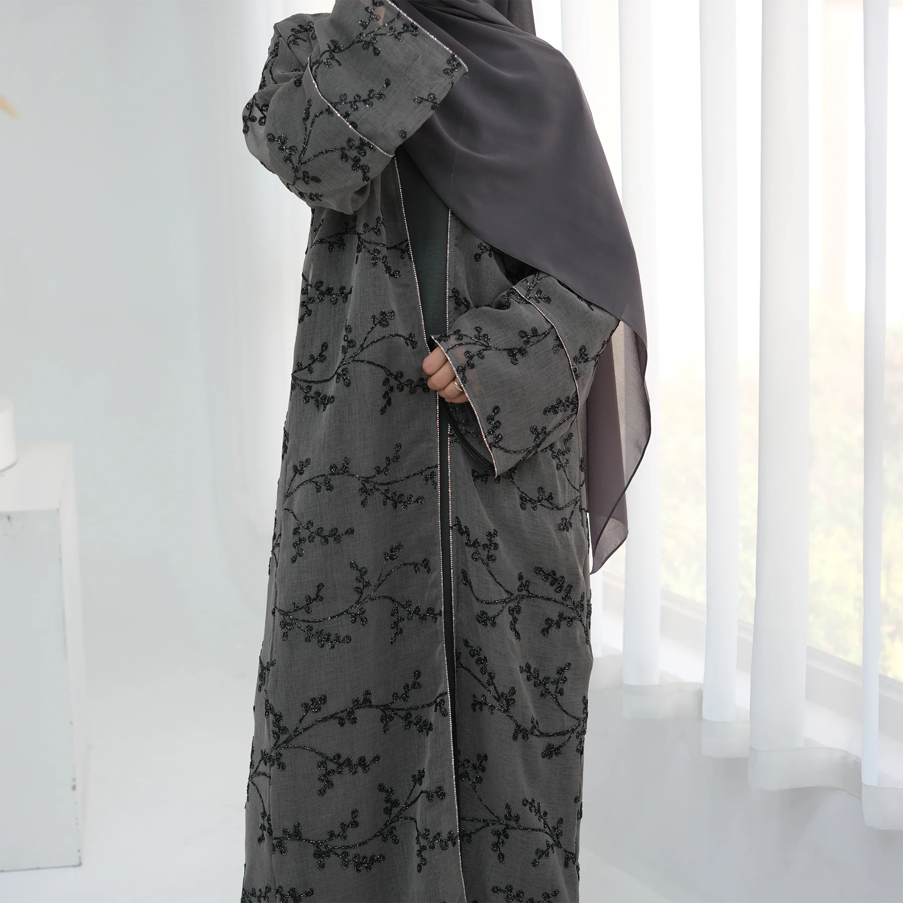 女性用刺繍入り着物カーディガン イード・ラマダン ムスリムド - Embroidery Kebaya のレビューと価格