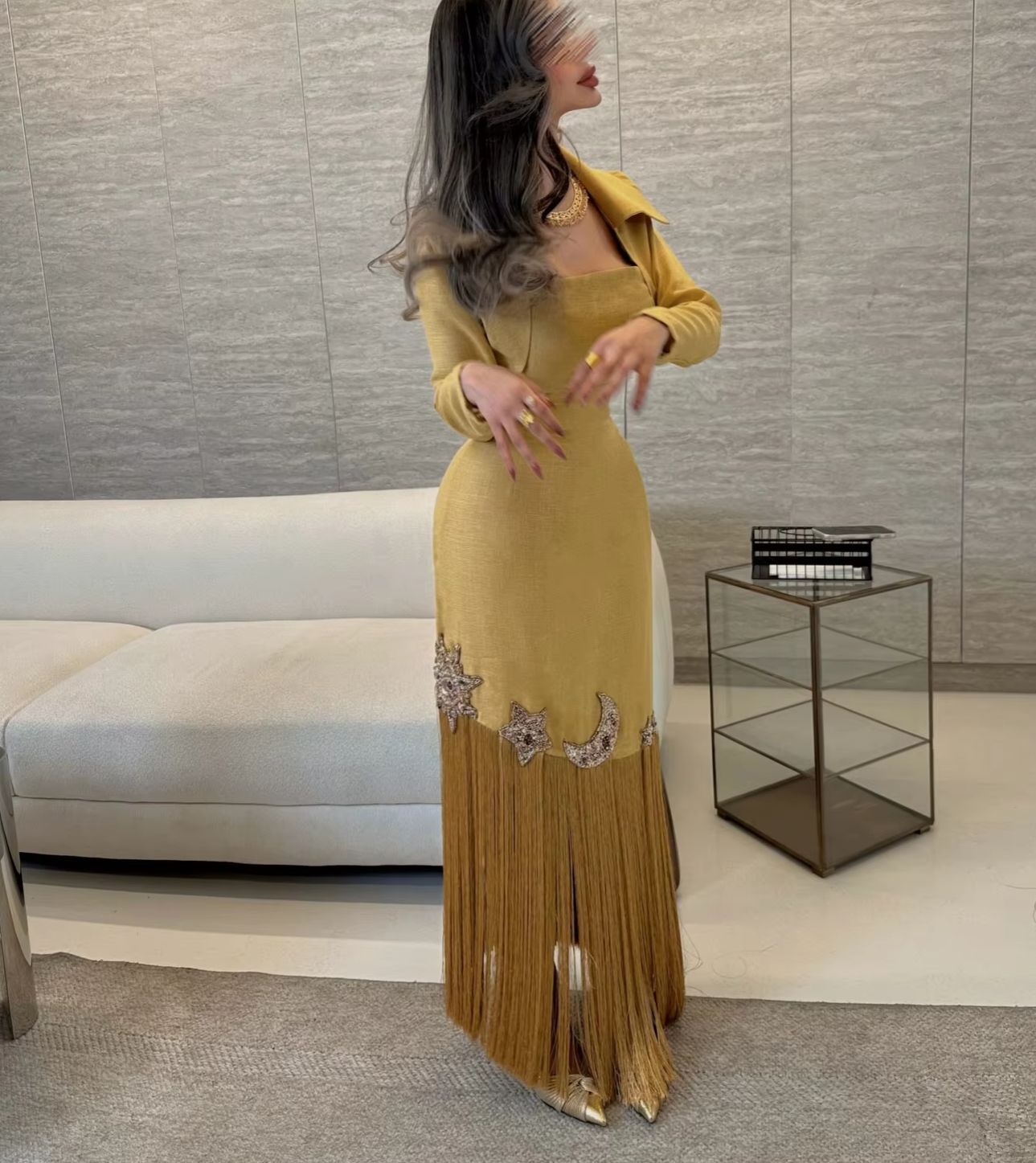カスタマイズされたエレガントなイブニングドレス、黄色のサテン - Embroidery Yellow Dress のレビューと価格
