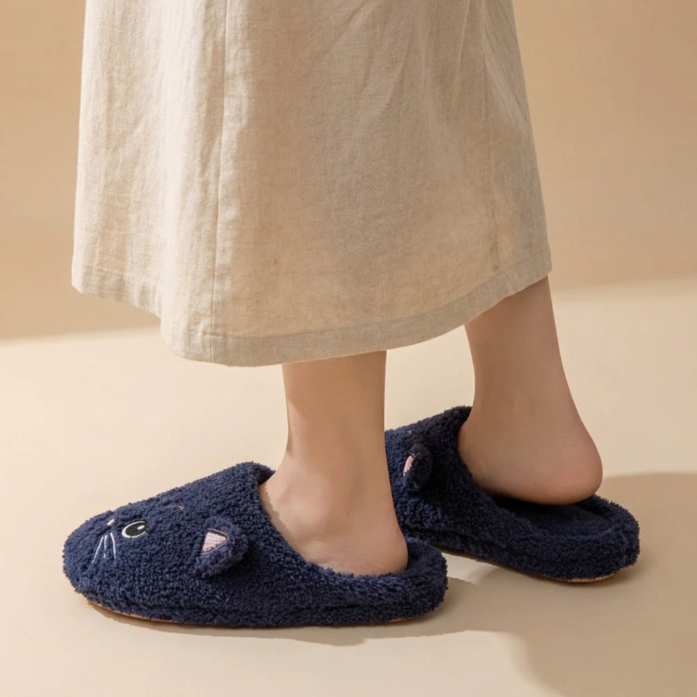 猫の刺繍が施された、男女兼用で暖かく、静かで、柔らかい室内用 - Embroidery Garments のレビューと価格